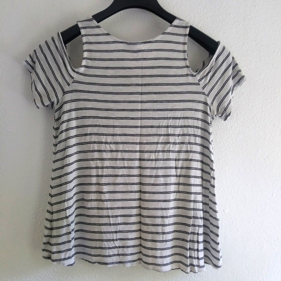 Mossimo Supply Co. Cold Shoulder Striped Top - Picture 2 of 6